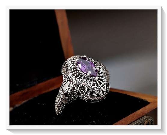 A Stunning bohemian Style Silver Filigree Metal Ring with Purple Zircon For Her Size 8