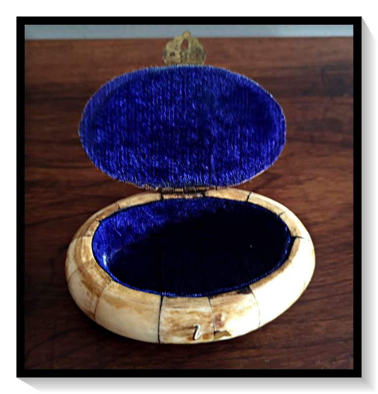 An Exceptional Camel Bone Ovel Trinket Box with Copper inlay and blue velvet interior - Beautiful*