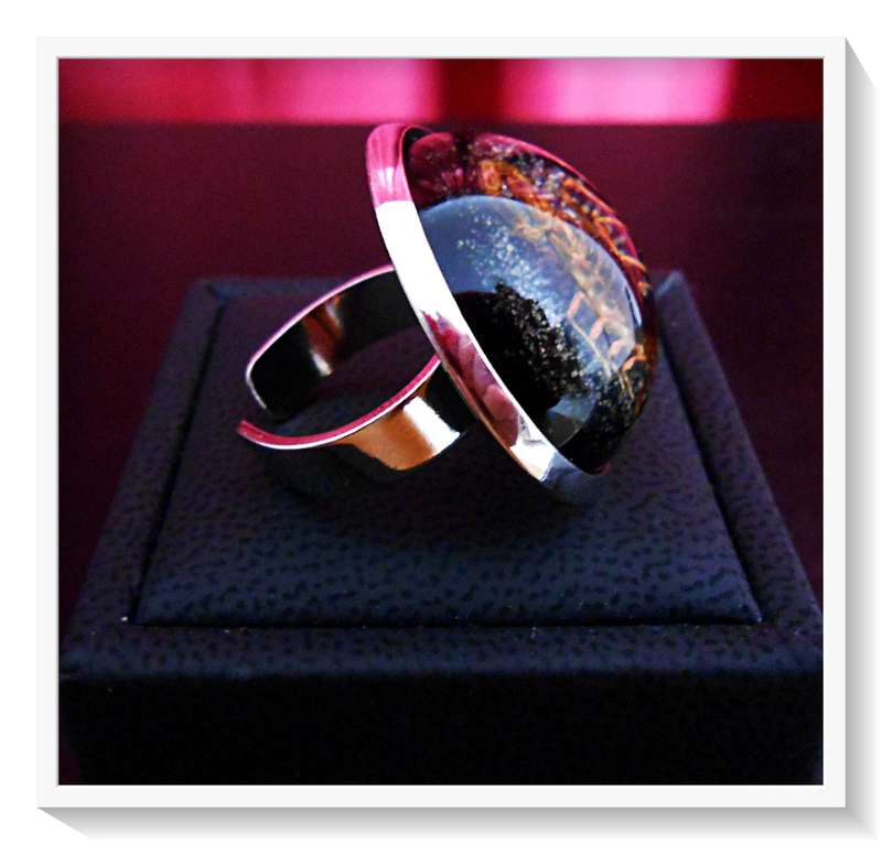 An Extraordinary Chunky Domed Scorpion Ring (Adjustable) in Clear Resin for Him/Her *R35 Shipping*