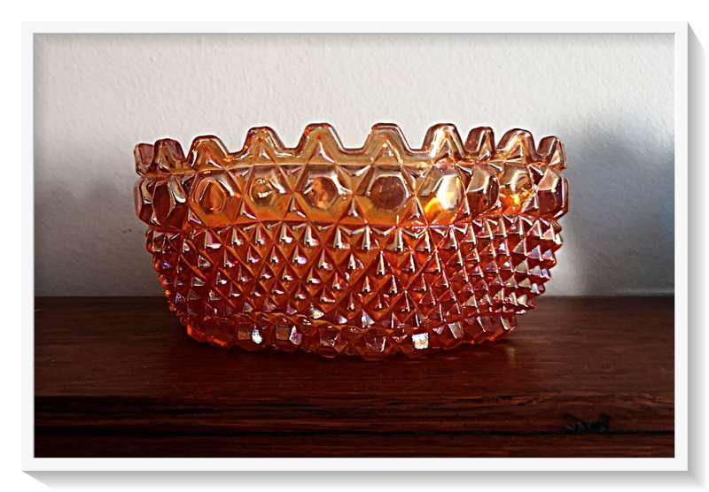 An Extraordinary Sparkling Carnival Glass Bowl - Diameter 190mm by 70mm in Height - Beautiful Piece