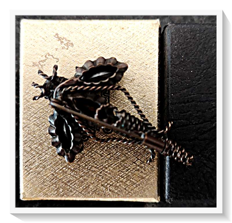 An Immaculate Little Vintage Copper Dragonfly Brooch Circa 1960s - Bohemian Charm*