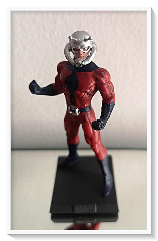 Ant Man - MARVEL Comics Superhero - Lead Figurine - In Excellent Condition
