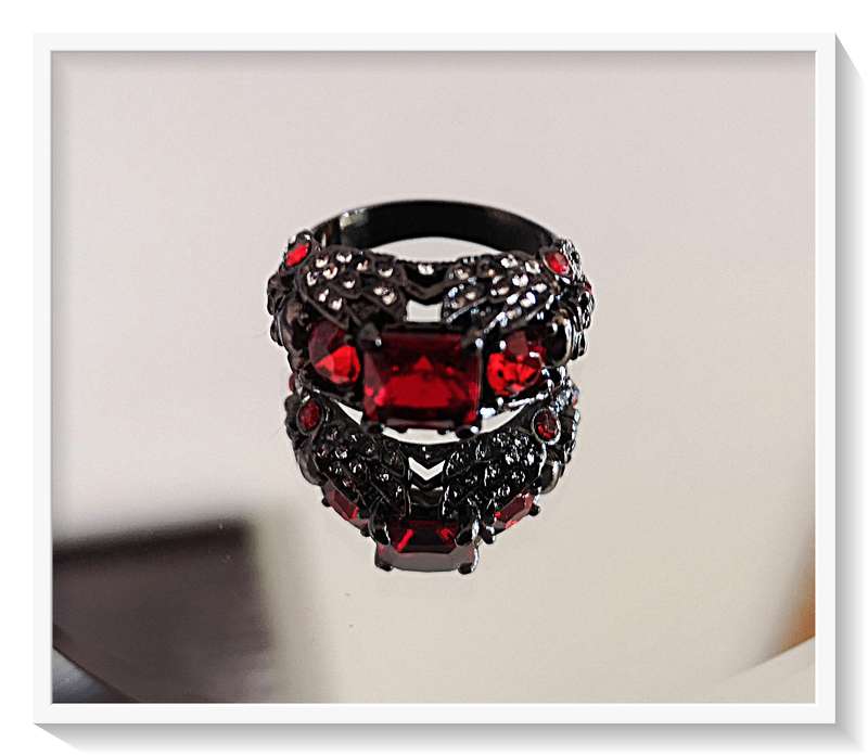 Ring Black Metal and Blood Red Gothic Fashion for Dark Hearts - Ring Size 8 - Condition: New