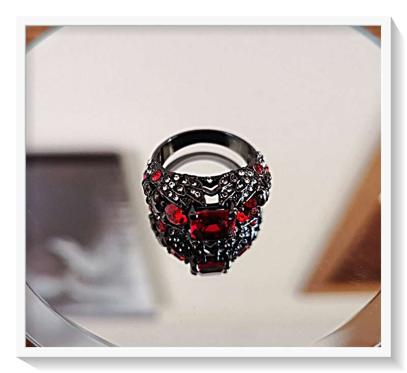 Ring Black Metal and Blood Red Gothic Fashion for Dark Hearts - Ring Size 8 - Condition: New