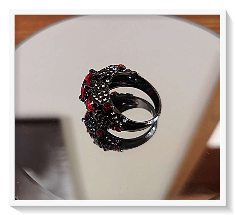 Ring Black Metal and Blood Red Gothic Fashion for Dark Hearts - Ring Size 8 - Condition: New