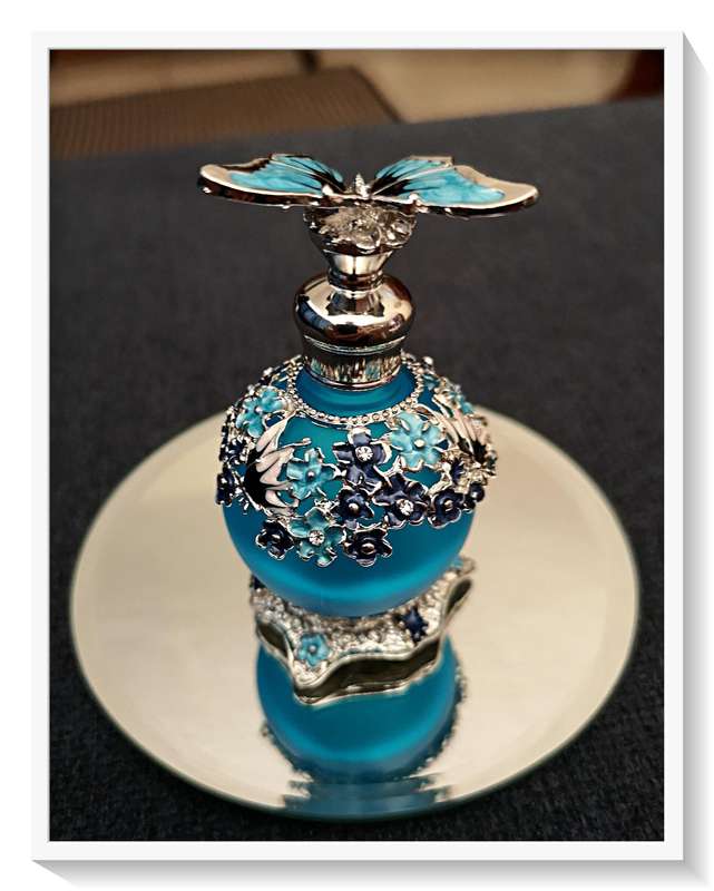 Bohemian Style Spherical Blue Glass and Metal Perfume Bottle for Oil Based Perfumes