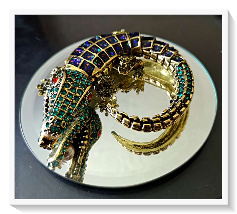 Metal Crocodile Brooch - Rhinestone Studded Enamel Painted Brooch - Glitz n' Glam Croc****