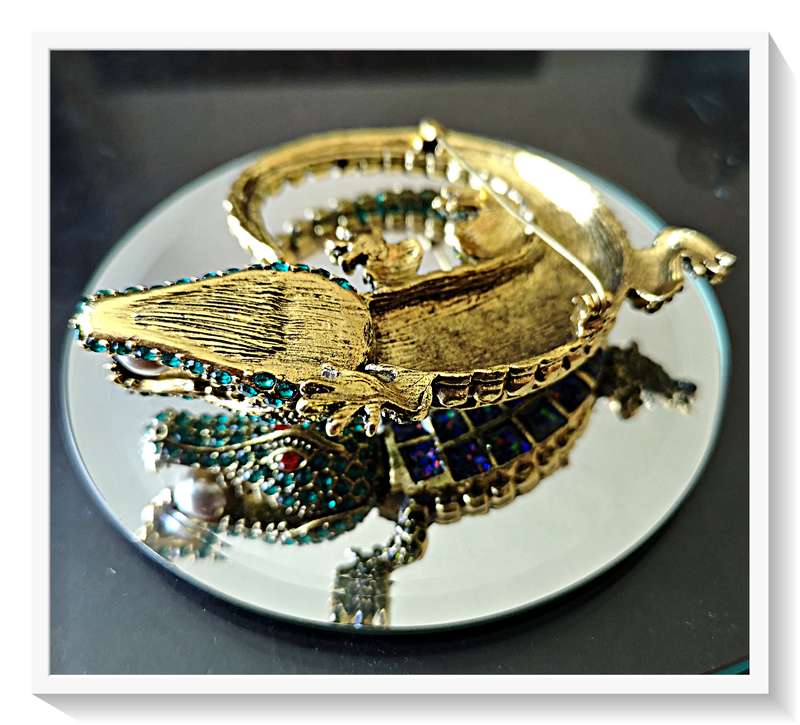 Metal Crocodile Brooch - Rhinestone Studded Enamel Painted Brooch - Glitz n' Glam Croc****