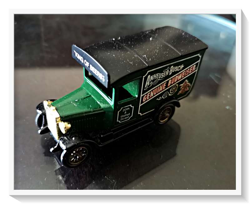 Genuine Budweiser Truck - DAYS GONE By PLADO - 8cm by 3cm by 4cm - Made in England