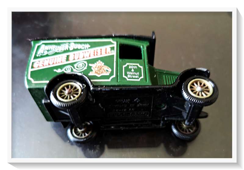 Genuine Budweiser Truck - DAYS GONE By PLADO - 8cm by 3cm by 4cm - Made in England