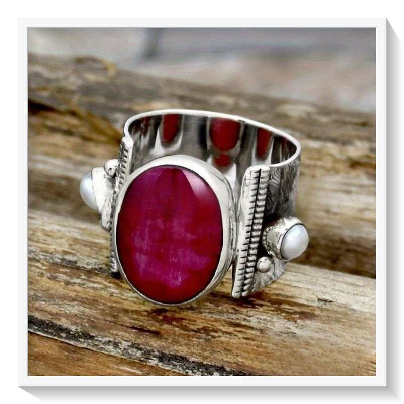 Faux Simulated Ruby & Pearl Ring, Band Ring, Flower Ring, Two Tone Ring, Statement Ring Size 8