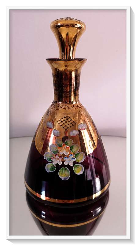 Gorgeous Rare Purple Venetian Glass Vase with Gold Tone and Impasto Flower Motifs Dimensions 180mm