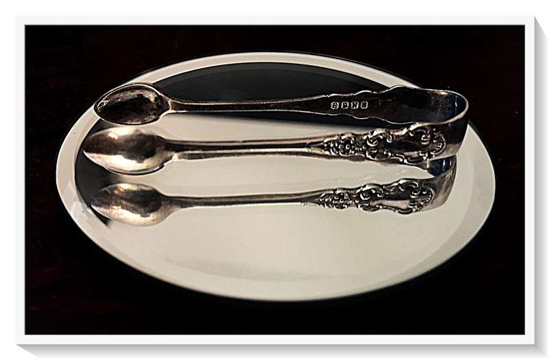 Gorgious Litte Vintage EPNS Sugar Cube Tong