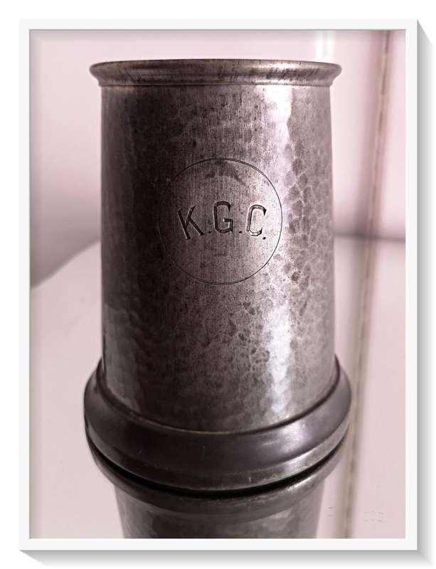 Hand Hammered Pewter - Pewther Beer Mug with Glass Bottom - Made in England
