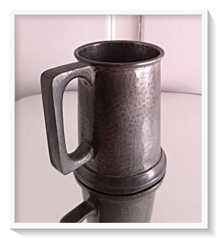 Hand Hammered Pewter - Pewther Beer Mug with Glass Bottom - Made in England