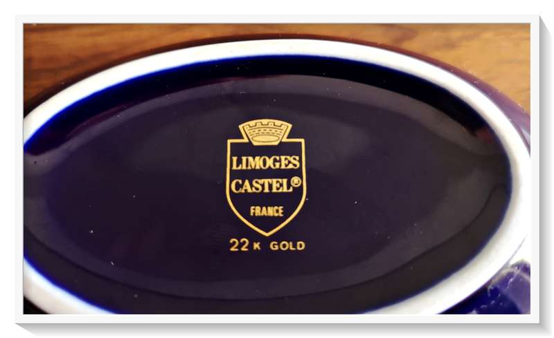 LIMOGES CASTEL - 22K Gold Coated - Oval Shaped Deep Blue and Gold French Porcelain Trinket Holder *