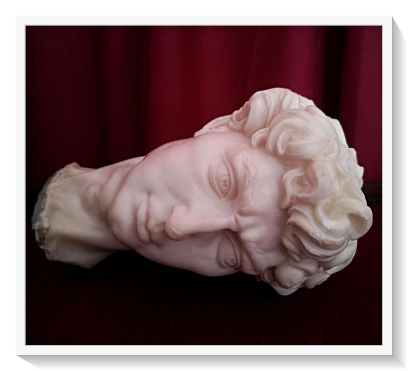 Michelangelo David Bust - Solid and Quite Heavy - Measures 220MM by 155MM - Requires a Base