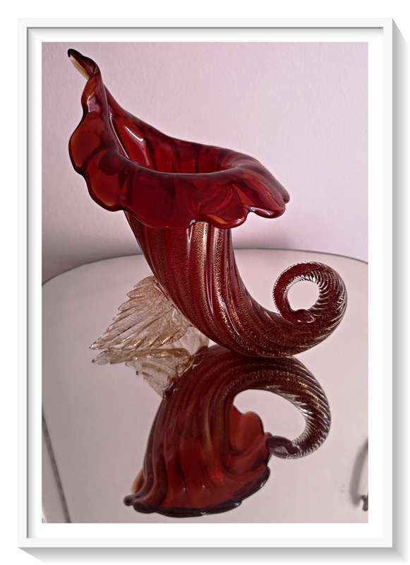 VINTAGE ITALIAN MURANO CORNUCOPIA GLASS VASE - Vibrant Ruby Red Mid-Century Murano (No Chips)
