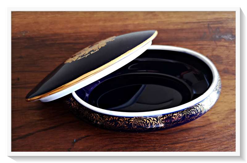 LIMOGES CASTEL - 22K Gold Coated - Oval Shaped Deep Blue and Gold French Porcelain Trinket Holder *