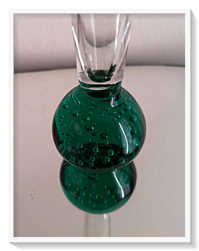Retro 1960s Controlled Bubble Spherical Murano Flute Vase - Height: 200MM - No Chips or Cracks *