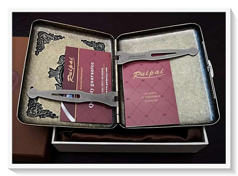 Retro Bohemian Cigarette or Small Cigar Metal Casing with Great Vintage Look***