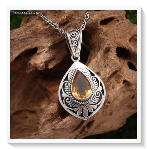 Retro Style Drop-Shaped Citrine Zircon Pattern Pendant Necklace for Women Fashion Banquet