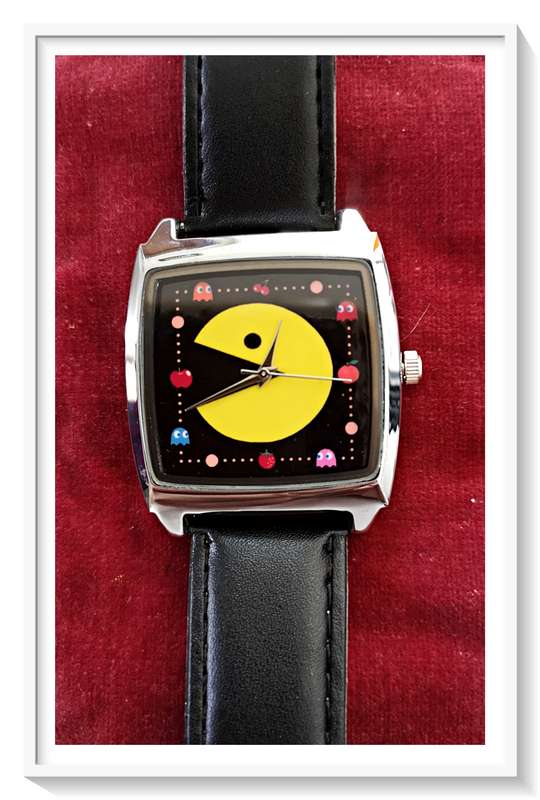 A Fabulous Retro Stainless Steel Analog PACMAN Watch for Her - A New 80s Collectable*