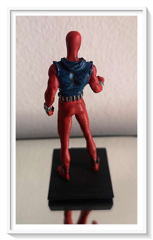 Scarlet Spider MARVEL COMICS - Collectible Lead Figurine - In Mint Condition