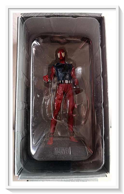 Scarlet Spider MARVEL COMICS - Collectible Lead Figurine - In Mint Condition