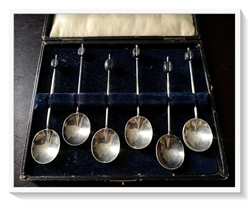 Made in England - Vintage Silver Plated Teaspoons in Original Velvet Casing