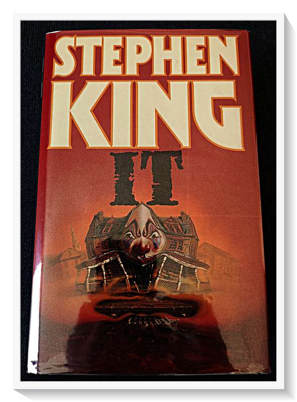 Stephen King IT - 1986 - Published by GUILD PUBLISHING - Rare Large Hardcover in Exquisite Condition