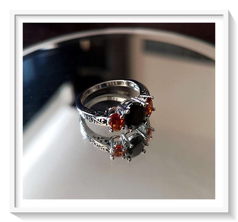 Sterling 925 Silver Ladies Ring with Lab Created Ionized Quartz Stones - Size 8 - Very Stylish