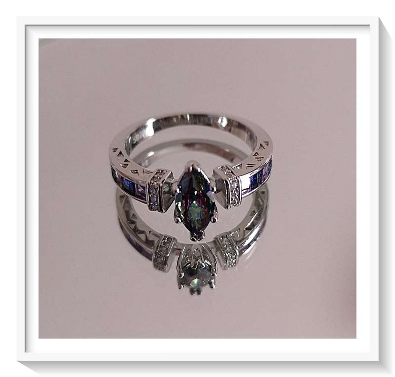 Sterling Silver 925 Ring - Ionised Crystal Quartz - Stone: Simulated Mystic Topaz - Size 8 For Her