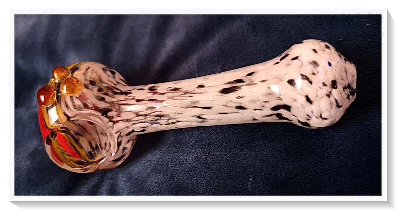 The Shroom Wand is a Stunning Murano Styled Glass Pipe for Tobacco Smokers and Glass Collectors***
