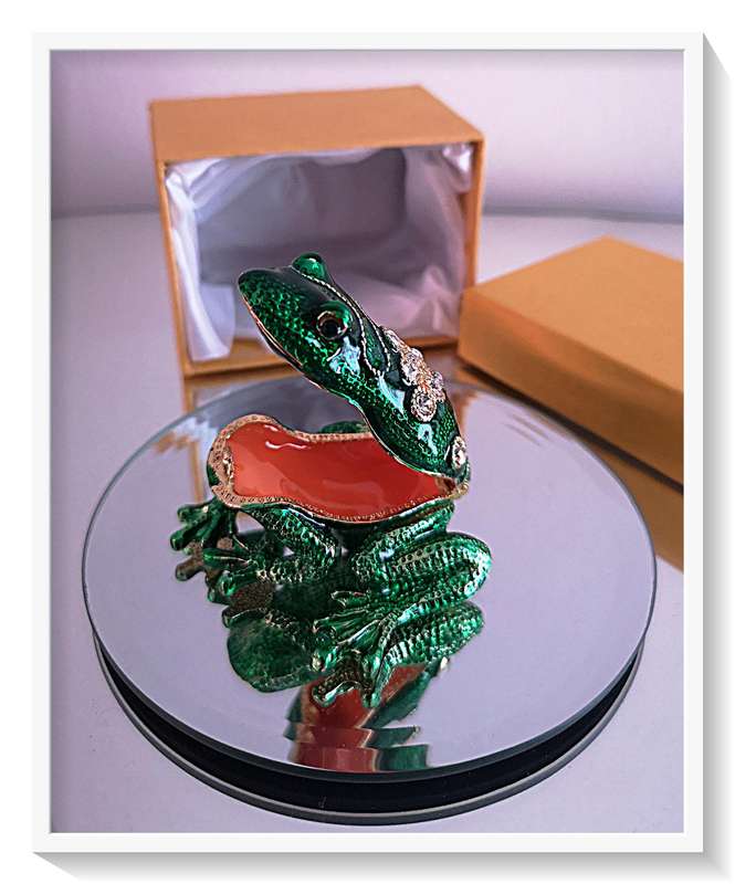 Trinket Box - Diamante Studded Green and Gold Enamel Painted Metal Frog with Secret Space for Rings