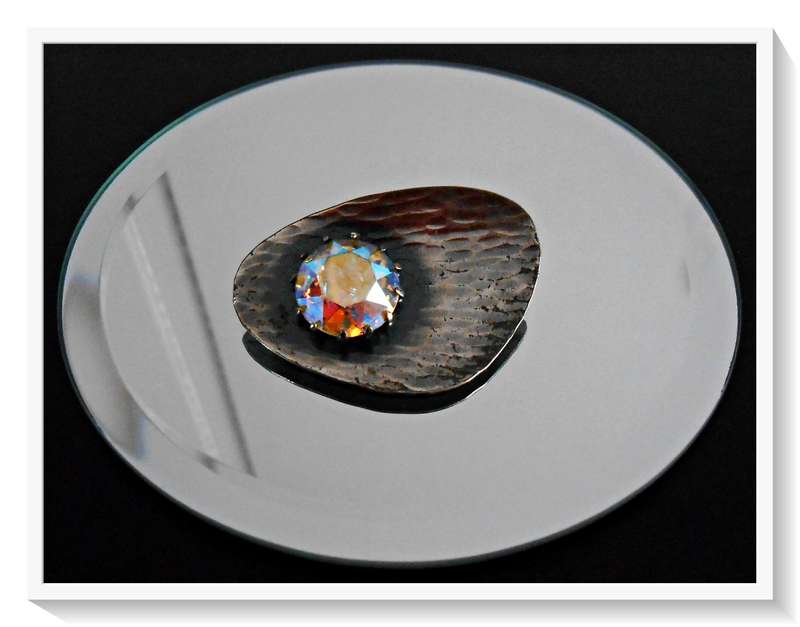 Truely Vintage Art Deco Style Rhinestone Brooch - ***Only R35-00 for Shipping***