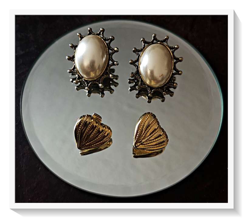 Two Pairs of Retro Clip-On Earrings - Fashion Jewellery Items - Condition: Good