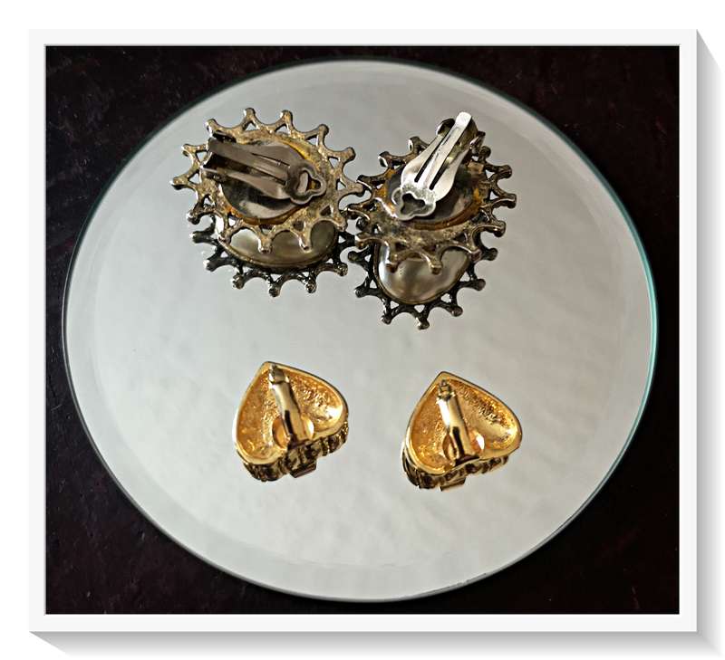 Two Pairs of Retro Clip-On Earrings - Fashion Jewellery Items - Condition: Good