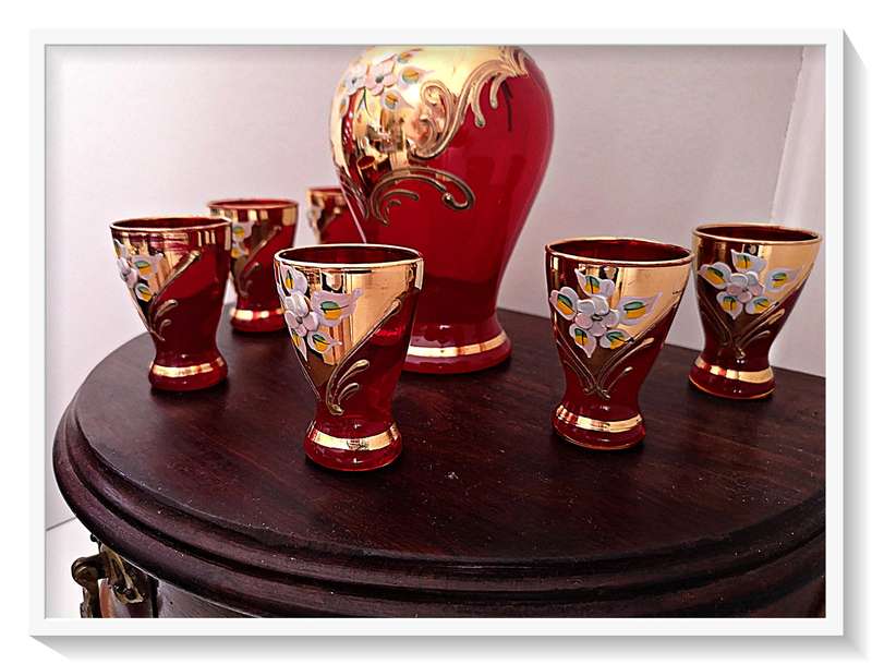 VINTAGE RUBY AND GOLD VENETIAN DECANTER SET - SIX GLASSES - Absolutely Stunning *