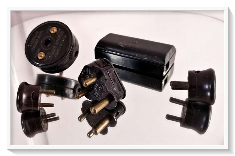 Vintage Bakelite Plugs and Adapters Batch 2