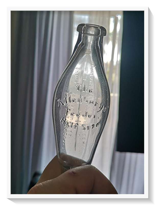 Vintage Glass Bottle - The Allenbury's Feeder - Half Size - In Very Good Condition ***
