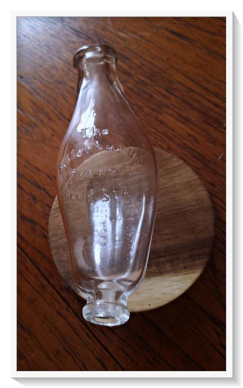 Vintage Glass Bottle - The Allenbury's Feeder - Half Size - In Very Good Condition ***