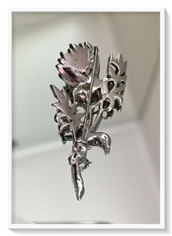 Vintage Protea Brooch with Marcasite and Painted in enamel with 375 Silver Marking***