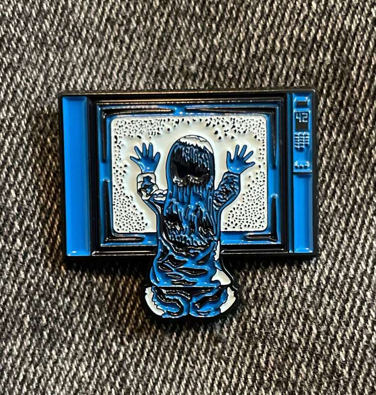 Steven Spielberg's POLTERGEIST Movie Logo - Enamel Pin - Great for 80s Parties***