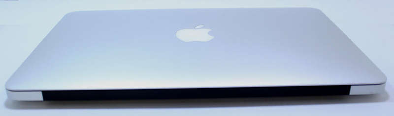 Apple MacBook Air A1465 11.6" Intel Core i5 Notebook EMC2924