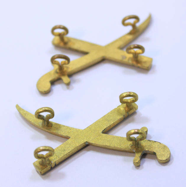 Pair of WW2 Generals Crossed Sword and Baton Insignia Rank Pip