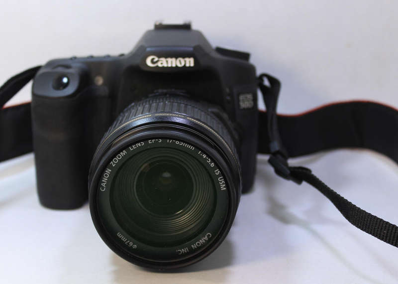 Canon EOS 50D Camera Body 17mm - 85mm Lens and Carry Case with Accessories