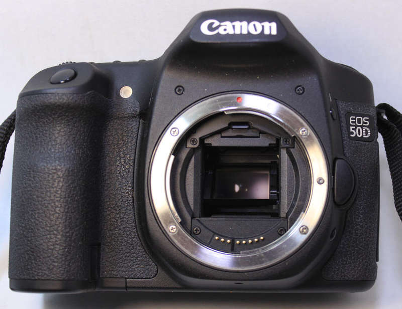 Canon EOS 50D Camera Body 17mm - 85mm Lens and Carry Case with Accessories