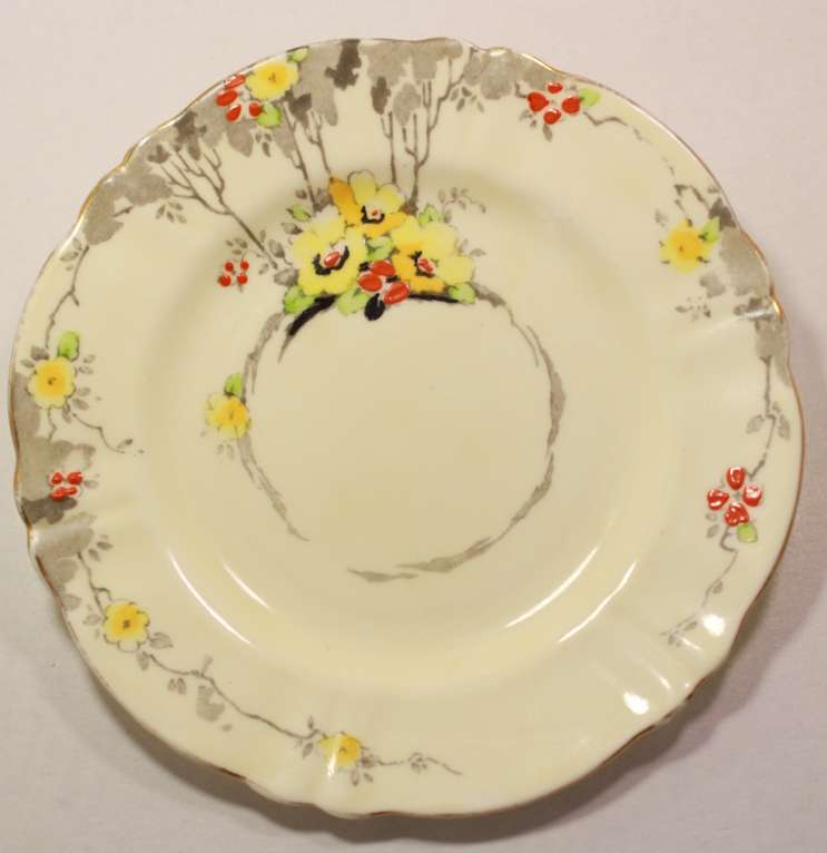 Vintage Crown Staffordshire Trio Bone China Pattern F714295