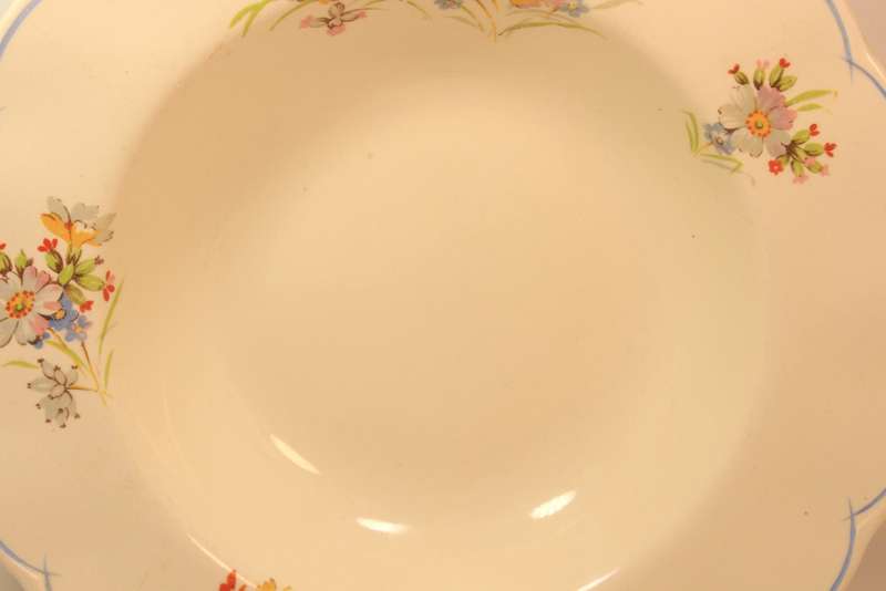 Vintage Grindley Cream Petal Floral Pattern Service Bowl